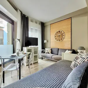 https://perez-galdos-8.in-canary-islands.com