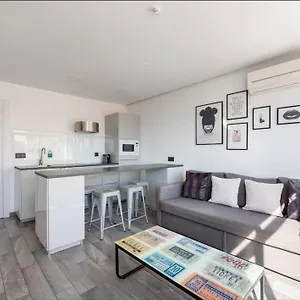 The Black&white Apartamento